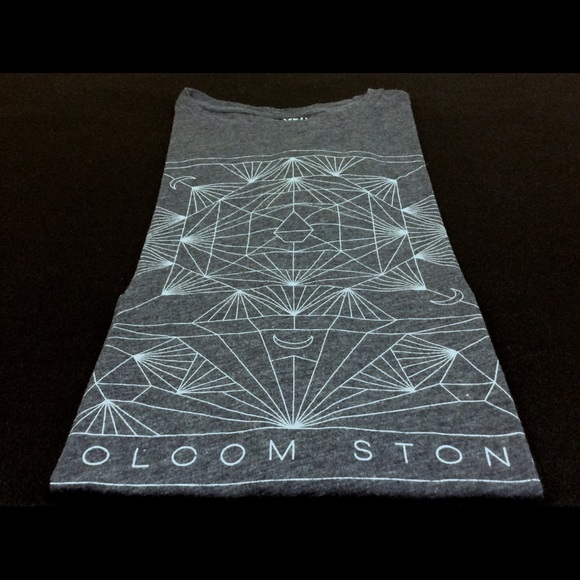 *Gently Worn* $20 Volcom T Shirt : MED - Picture 1 of 1